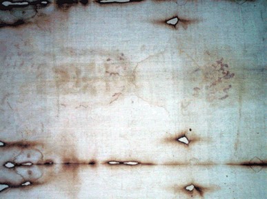 Natural view of the Face image of the Shroud of Turin, enhanced to show more detail of the blood marks.